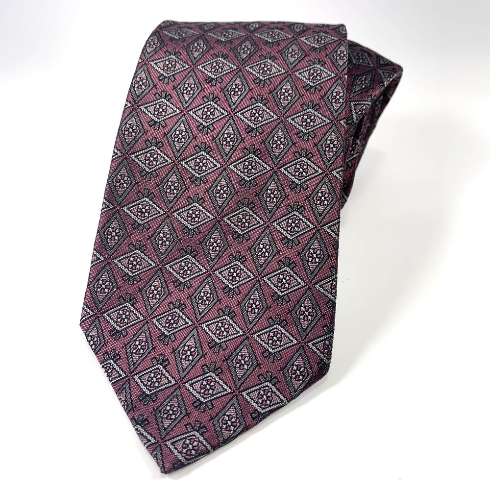 Vintage Christian Dior Mens Tie Purple w/ Gray Daimond Pattern Poly Silk Blend - Picture 1 of 5